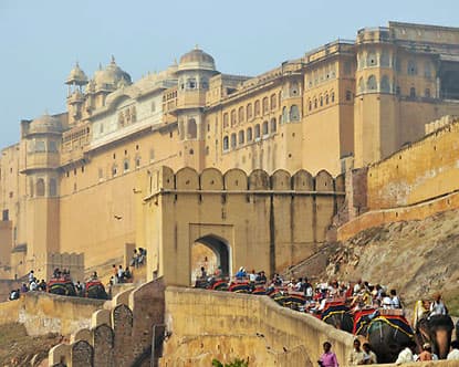 Discover India's mountains, landscapes and travel destinations